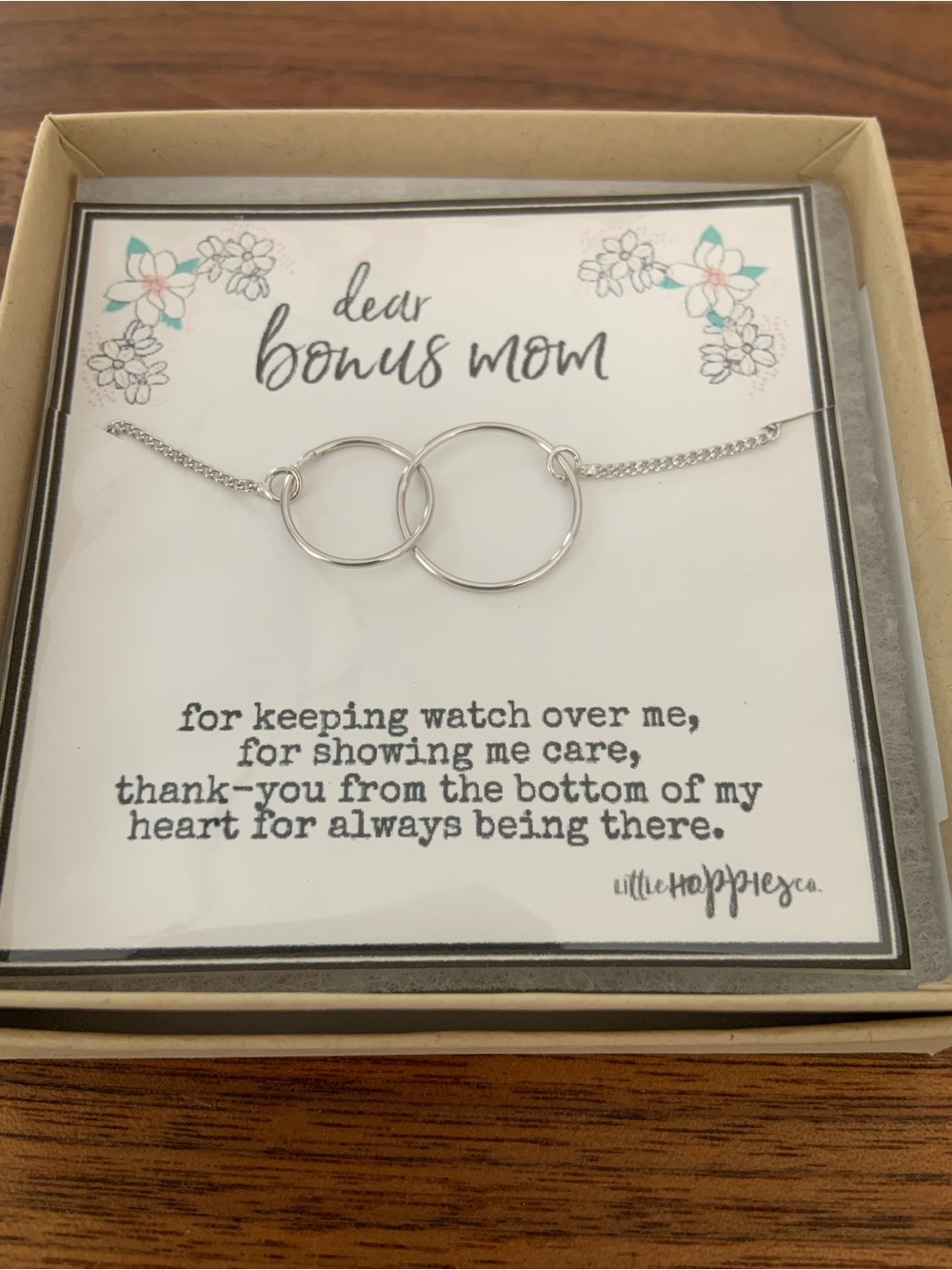 NEW in BoxLittle Happies Silver Interlocking Circles Necklace - Bonus Mom